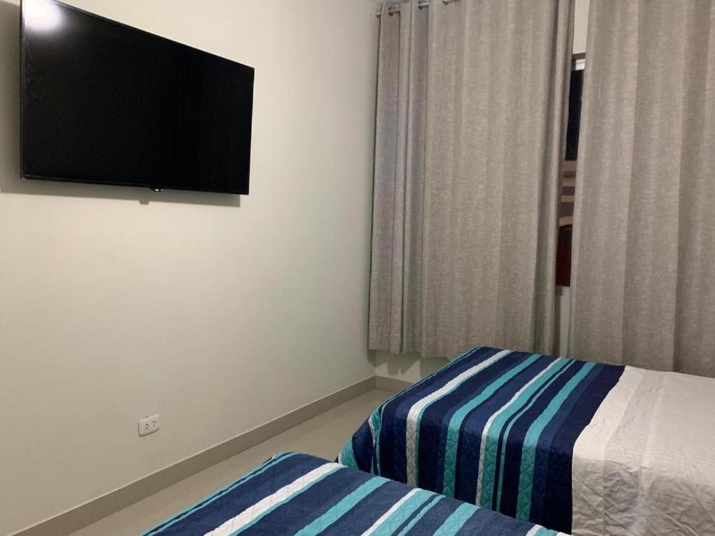 Sm Low Cost פיורה מראה חיצוני תמונה